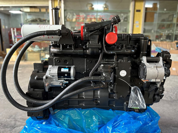 SWAFLY MACHINERY قابل قدر کسٹمر کو 3 طاقتور کمنز SAA6D114E-3 انجن فراہم کرتی ہے